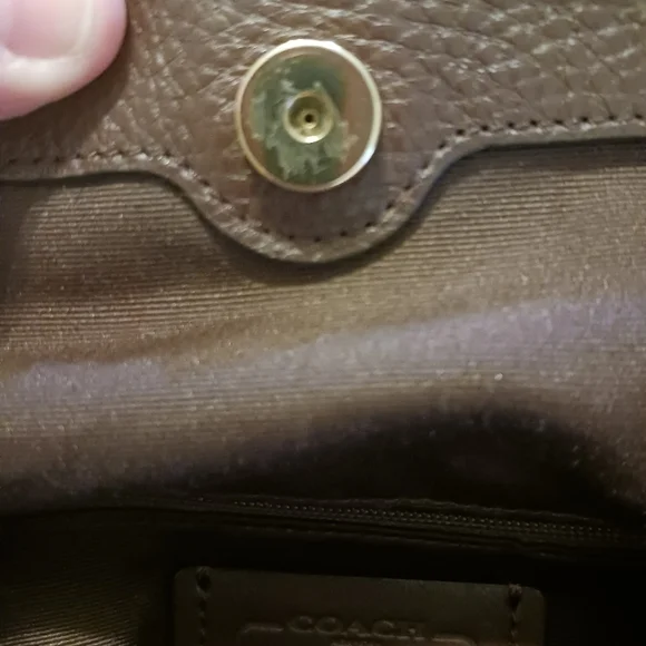 COACH LARGE LEXY IN PEBBLE LEATHER SHOULDER BAG EUC - Picture 5 of 11